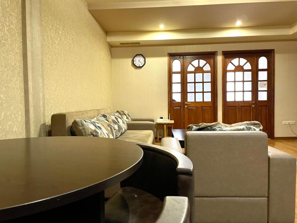 Apartments Emili Yerevan Exterior photo