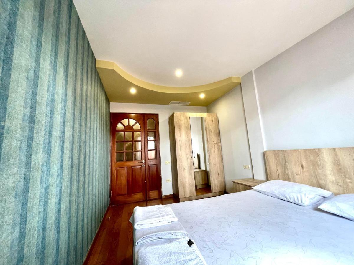 Apartments Emili Yerevan Exterior photo