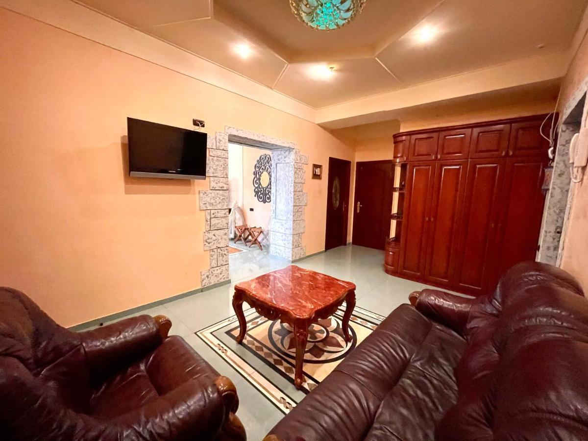 Apartments Emili Yerevan Exterior photo