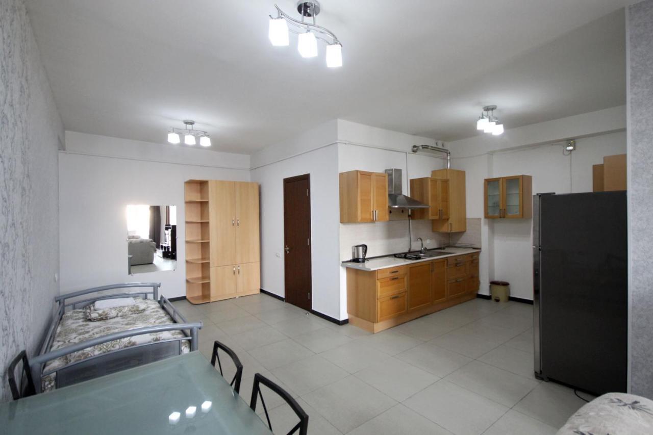 Apartments Emili Yerevan Exterior photo
